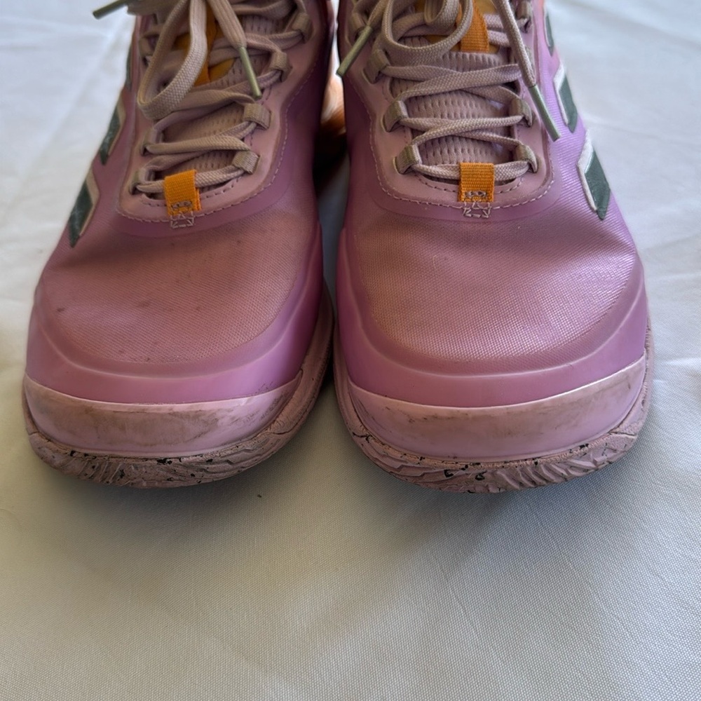 [IF0404] Womens Adidas AVACOURT 2